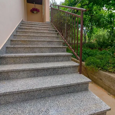 689 Banjol Apartment Exterior photo