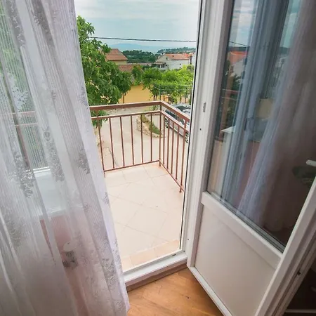 689 Banjol Apartment Exterior photo